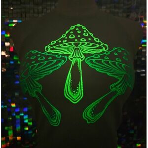 Women's Graphic Crop Tank Top Mushroom Print Halter Neck